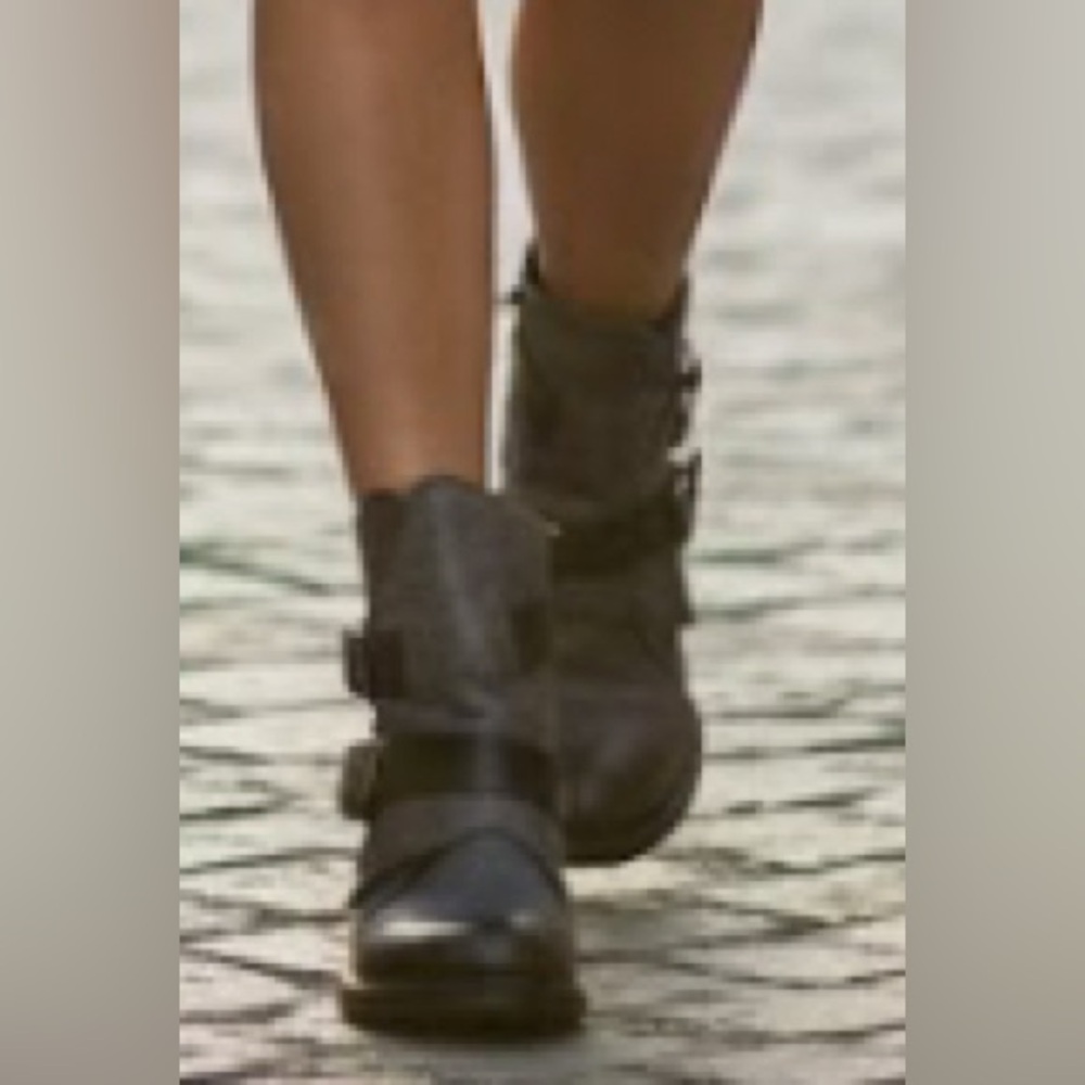 MJUS blue ankle booties size 37